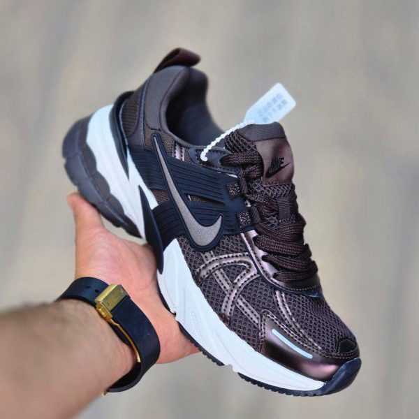 نایک وی تو کی ران ست زن و مرد nike v2k run